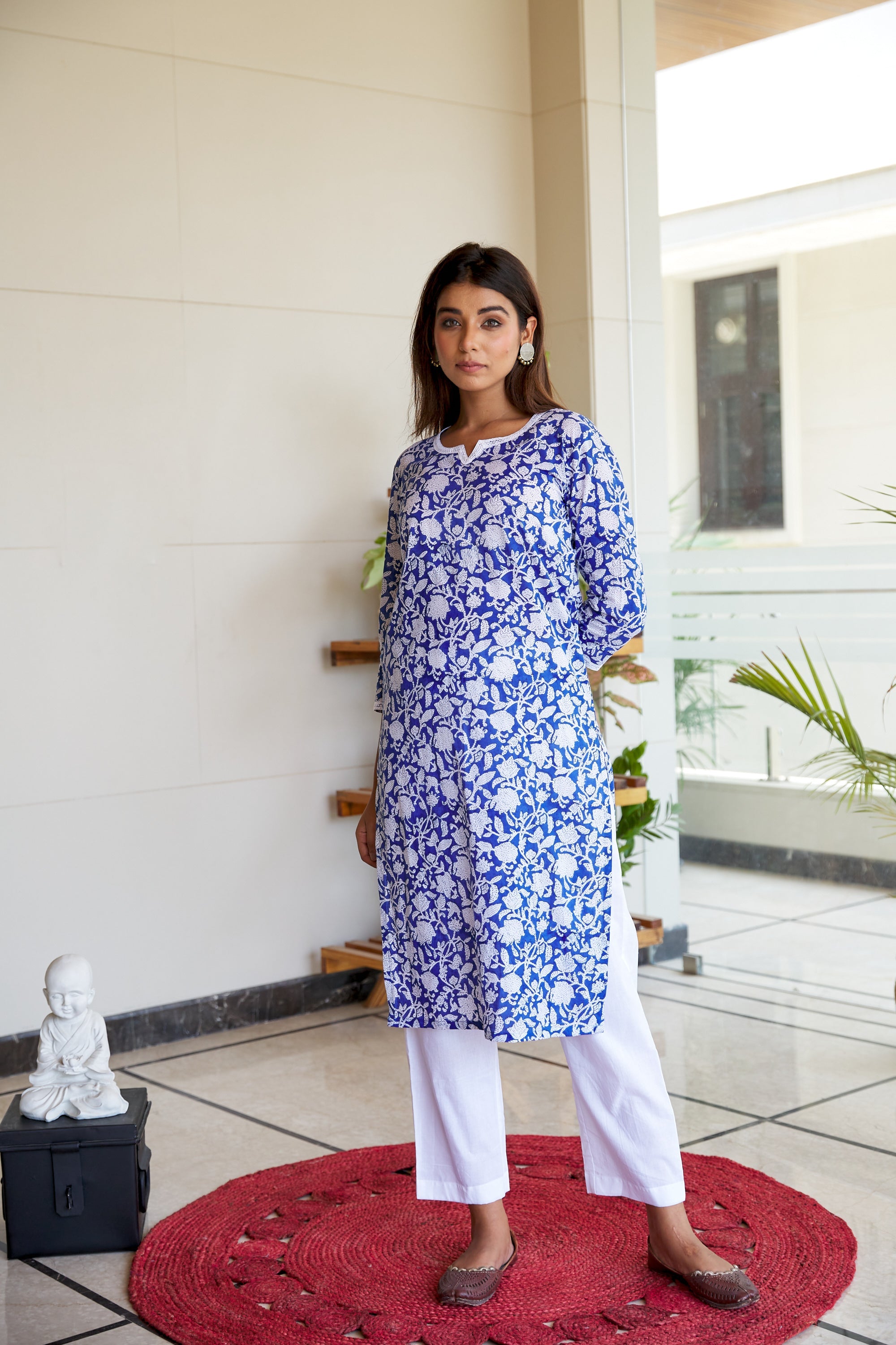 Yellow lace detailed kurta set - set of two by Nangalia Ruchira