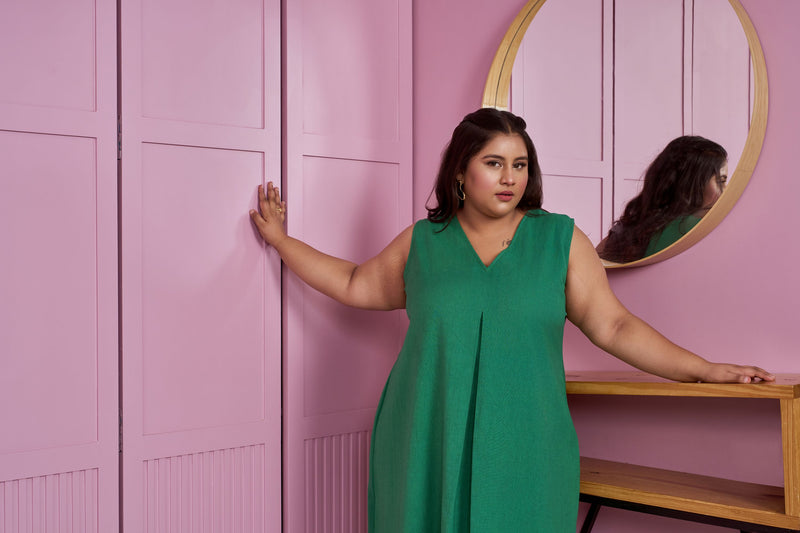 Emerald Green Center-Pleated Short Dress